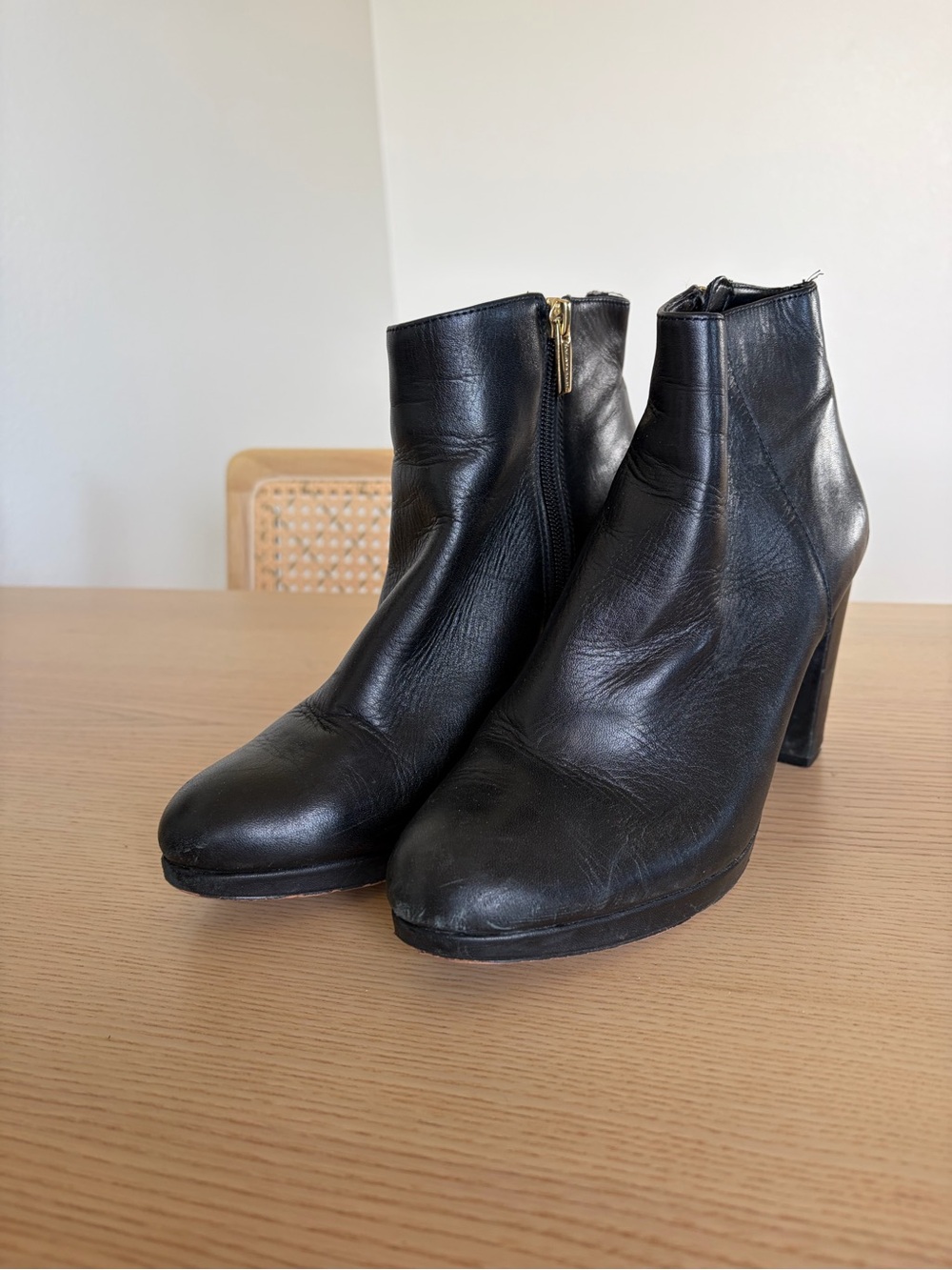 Black leather booties - Vince